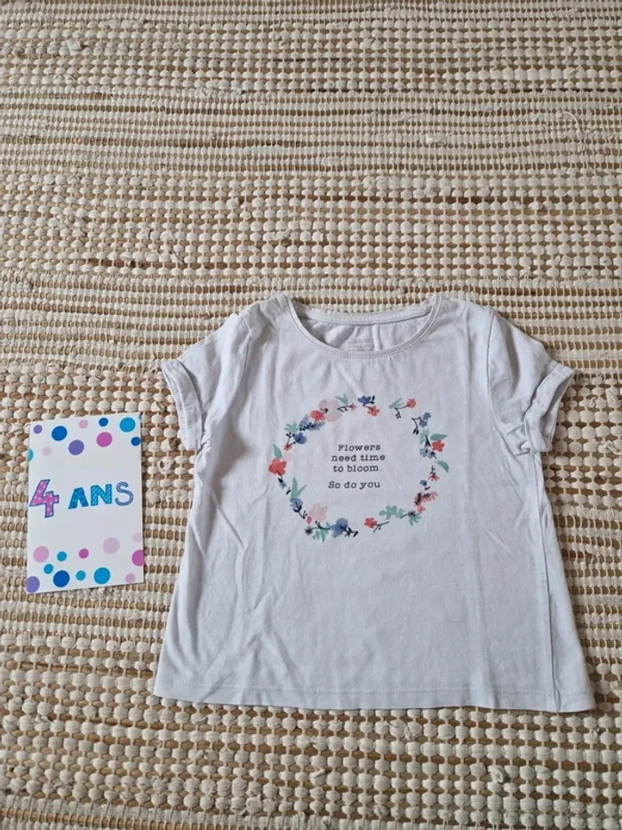 👚 T-shirt fille 4 ans 🌸 kiabi - photo numéro 2