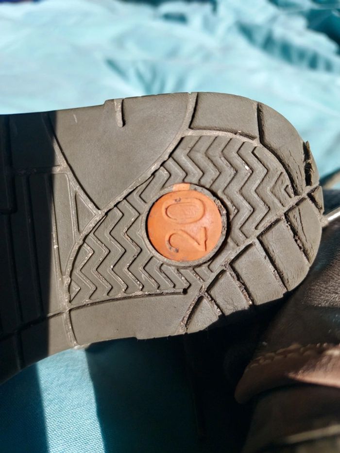 Paire chaussures - photo numéro 6