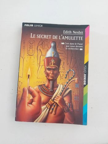 Le secret de l'amulette
