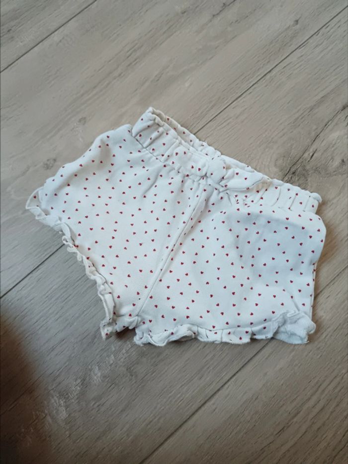 Short blanc à coeur