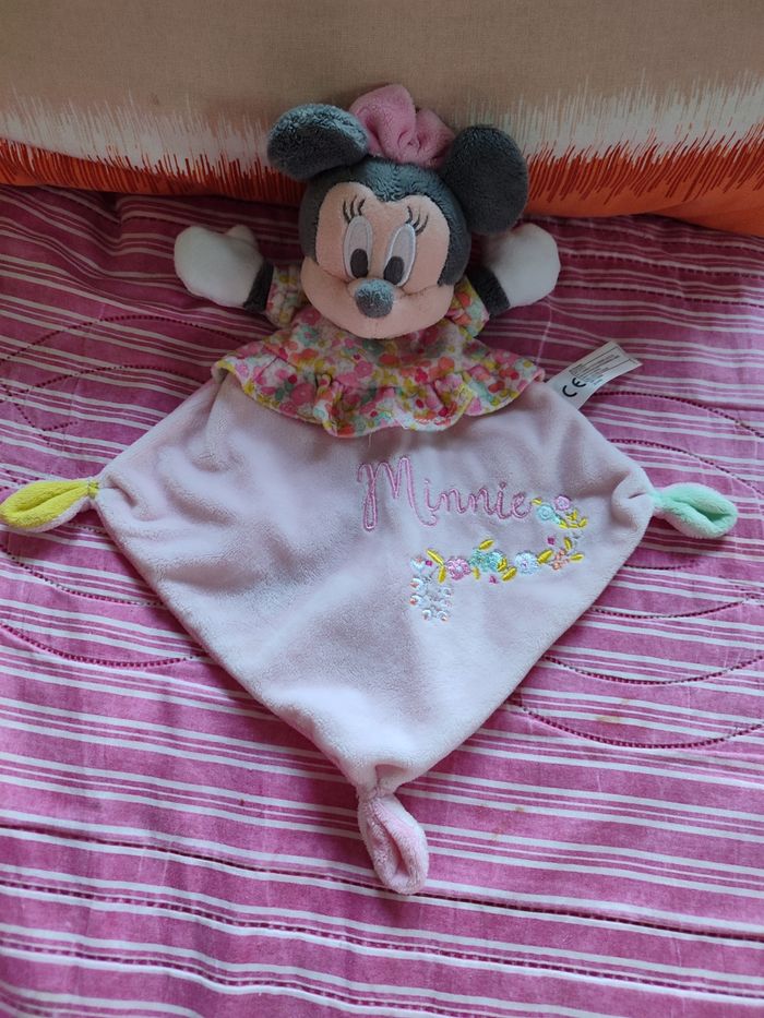 Doudou Minnie fleurs