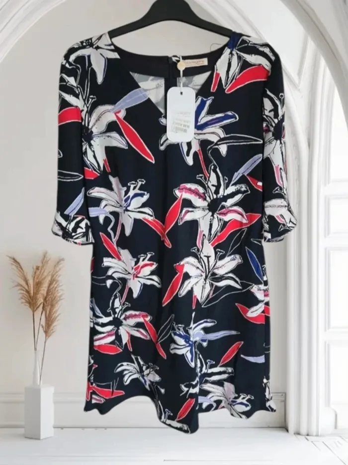 Robe vera mont taille 42 neuve