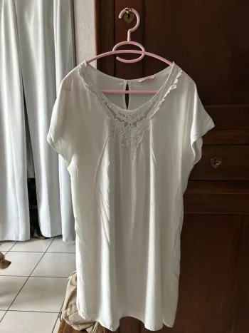 Robe blanche légère