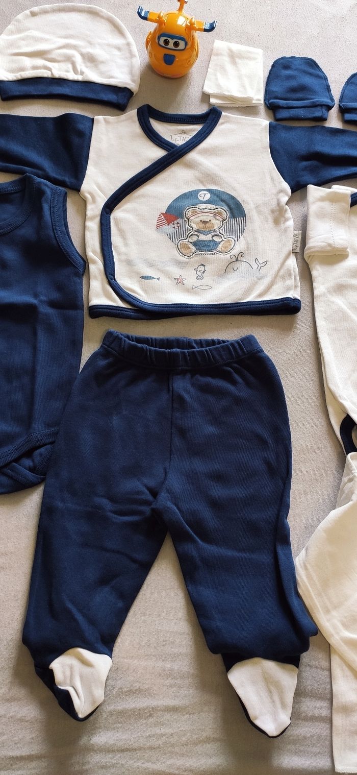 Ensemble bébé garçon 8 pièces 0-3 mois. - photo numéro 3
