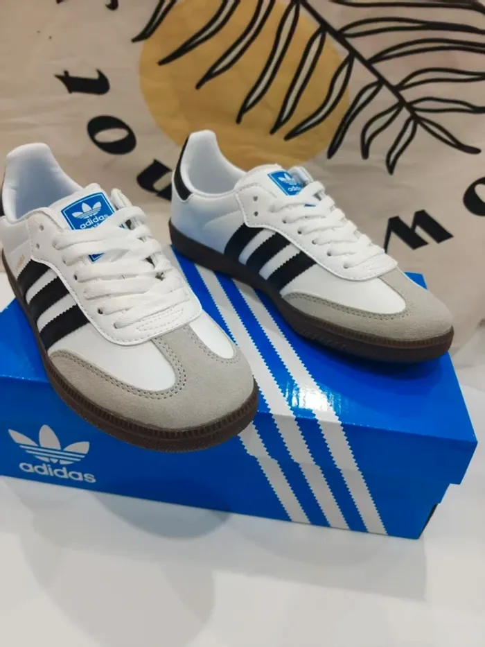 Adidas Samba OG 'White Navy Grey' - Taille 40 - photo numéro 3