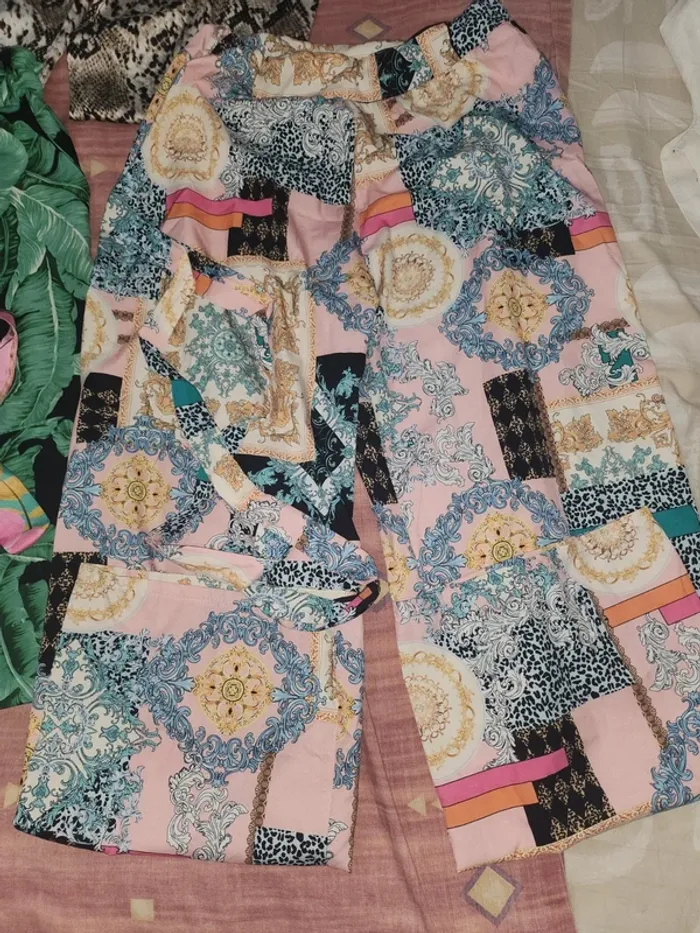 Lot pantalon été - photo numéro 2