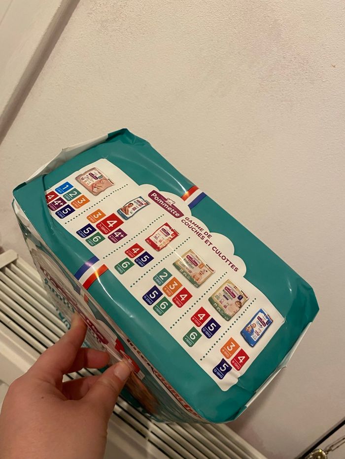 Couches Pommette x28 - 5€ Taille 4 = 7-18 kilos - photo numéro 4