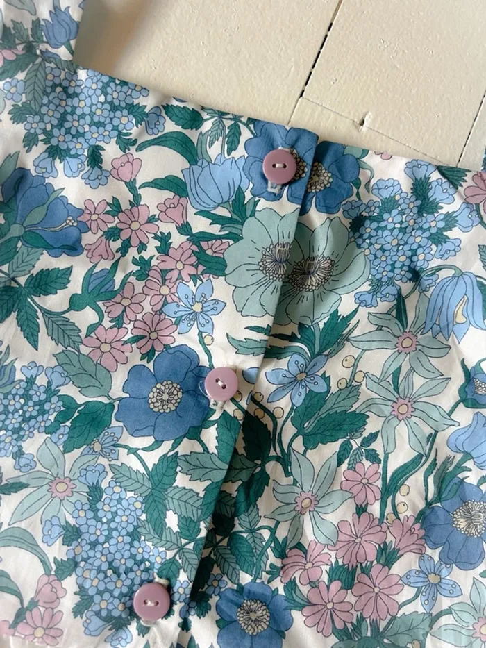 Blouse et noeud liberty créatrice + jean zara 7/8 ans - photo numéro 6