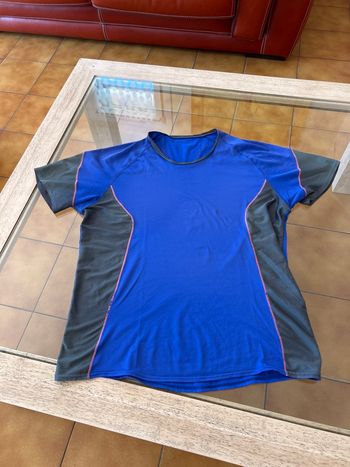 TEE shirt sport