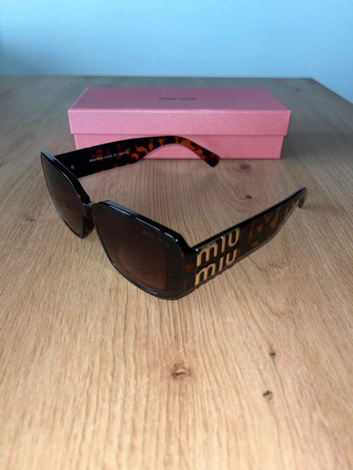 Lunettes de soleil , Miuuu Miuuu , femmes , neuves - photo numéro 6