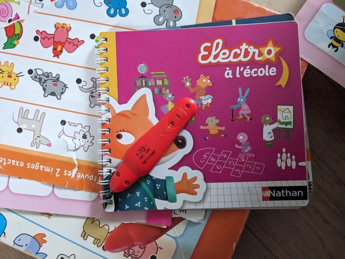 Lot de livres enfant avec pop up, neuf et electro animaux nathan offert - photo numéro 5