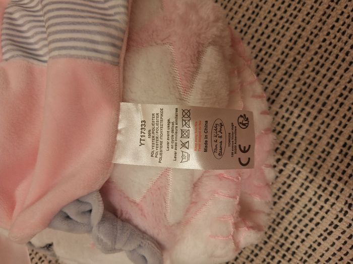 Doudou et couverture - photo numéro 4