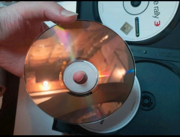 LOT 2 Jeux PC Rétro Course/Rallye (TOCA Race Driver & Colin McRae Rally) - photo numéro 6