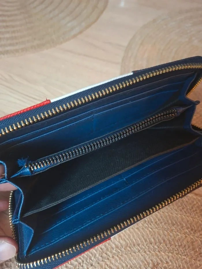 Portefeuille Tommy Hilfiger tricolore – logo doré - photo numéro 7