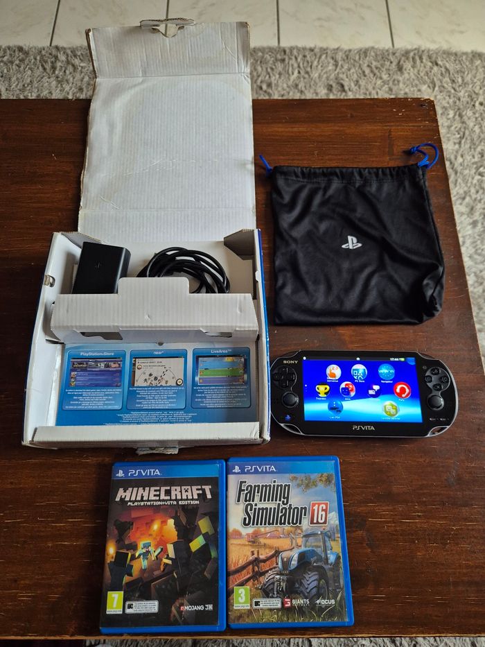 Console Sony ps vita en boite