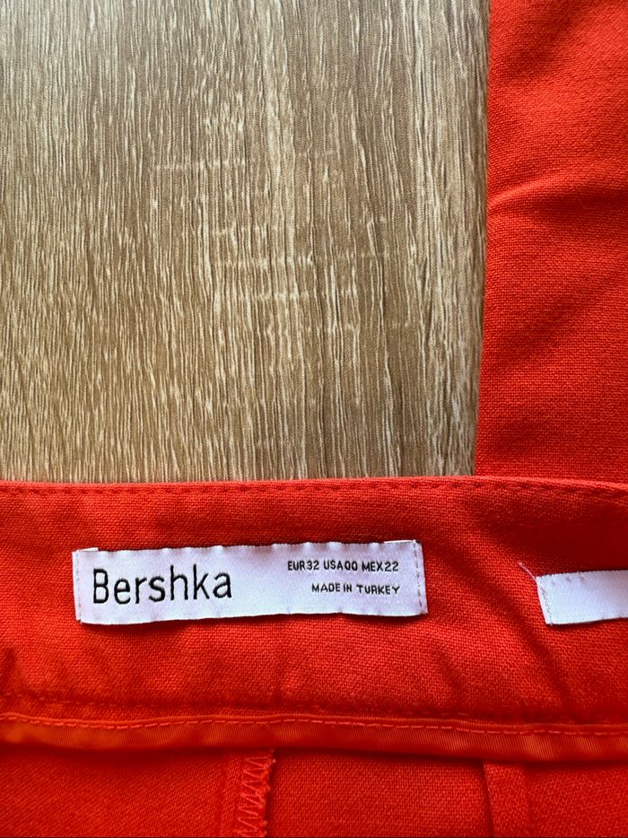 Pantalon cintré et bas ouvert rouge bershka taille 32 XXS - photo numéro 5