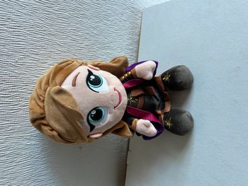 peluche anna la reine des neiges