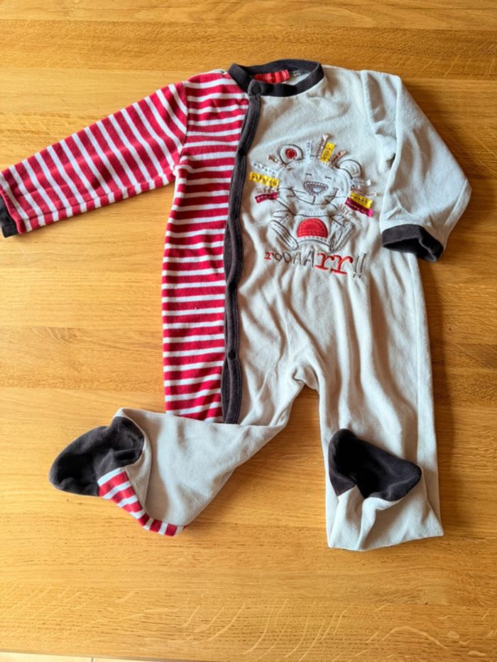Lot 2 pyjamas 1 pièce 24 mois - photo numéro 2