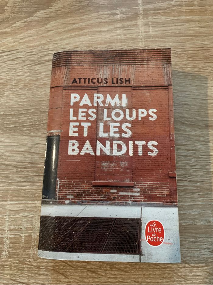 Parmi les loups et les bandits