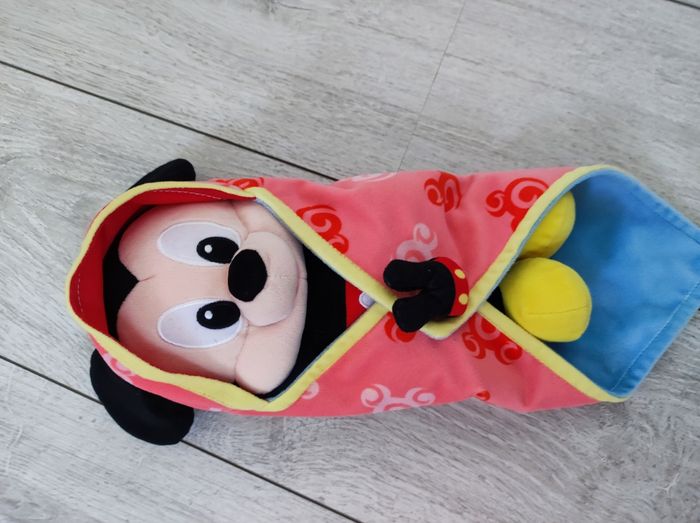 Peluche bébé mickey Disney - photo numéro 2