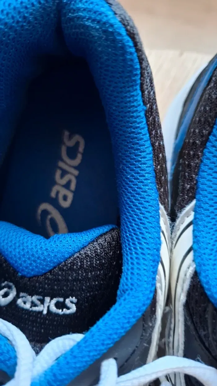 Baskets asics - photo numéro 2