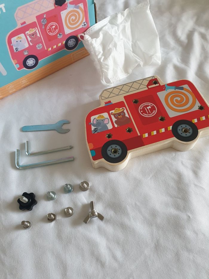 Camion pompier à visser