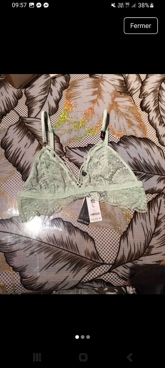 Lot soutiens-gorge - photo numéro 2