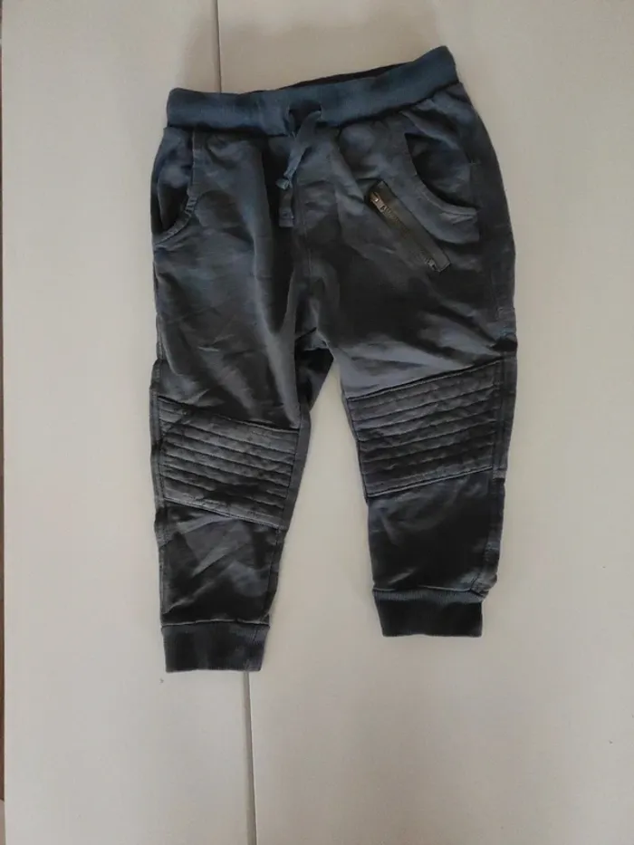 Lot pantalon 18 mois Zara - photo numéro 8