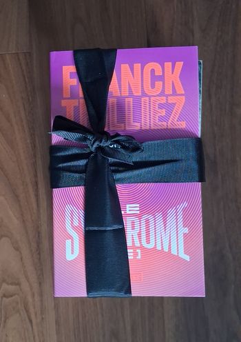 Lot de 7 romans de Franck Thilliez et 1 offert