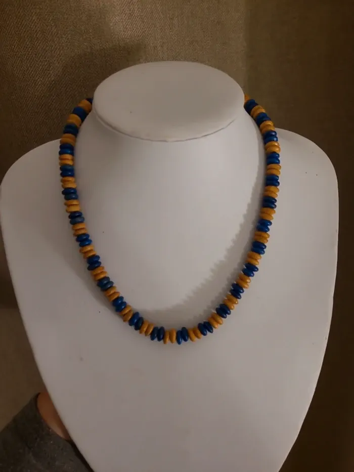 Collier elastique billes de bois - photo numéro 2