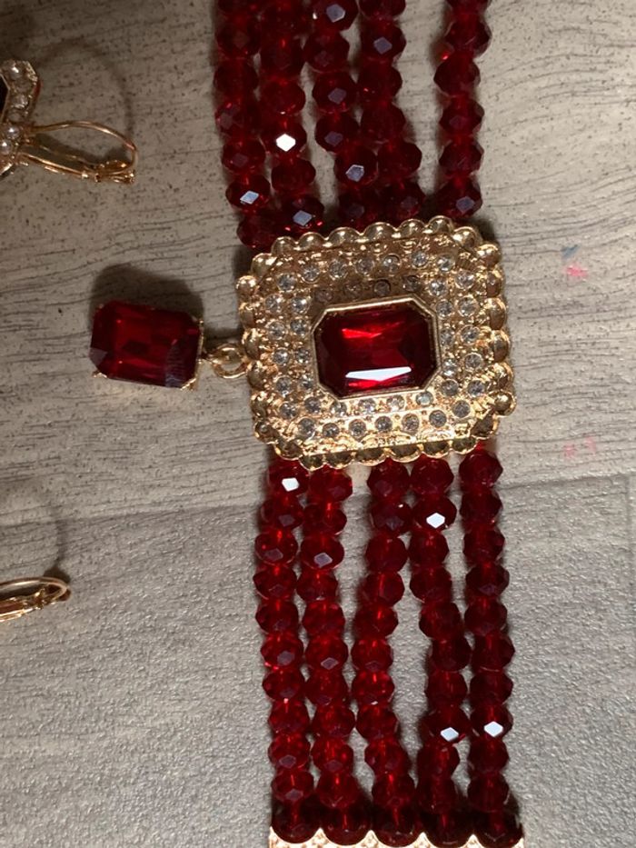 Collier Ras de cou en perle de cristal rouge - photo numéro 3