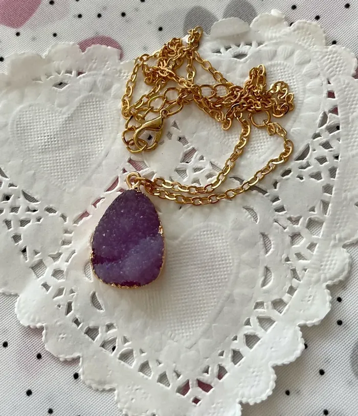 # collier pierre mauve#