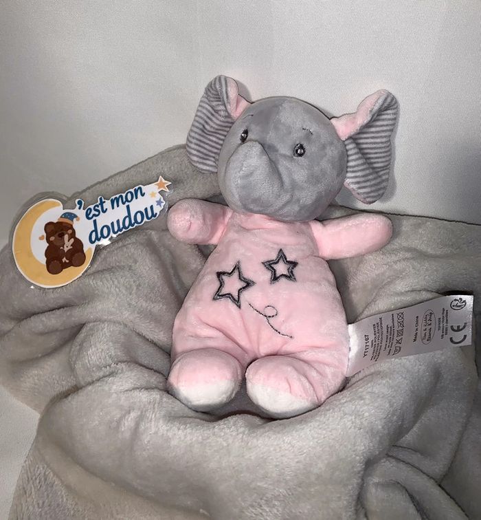 TK06 doudou éléphant Tom & Kiddy