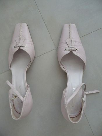 Escarpins rose pâle en cuir T41 TBE