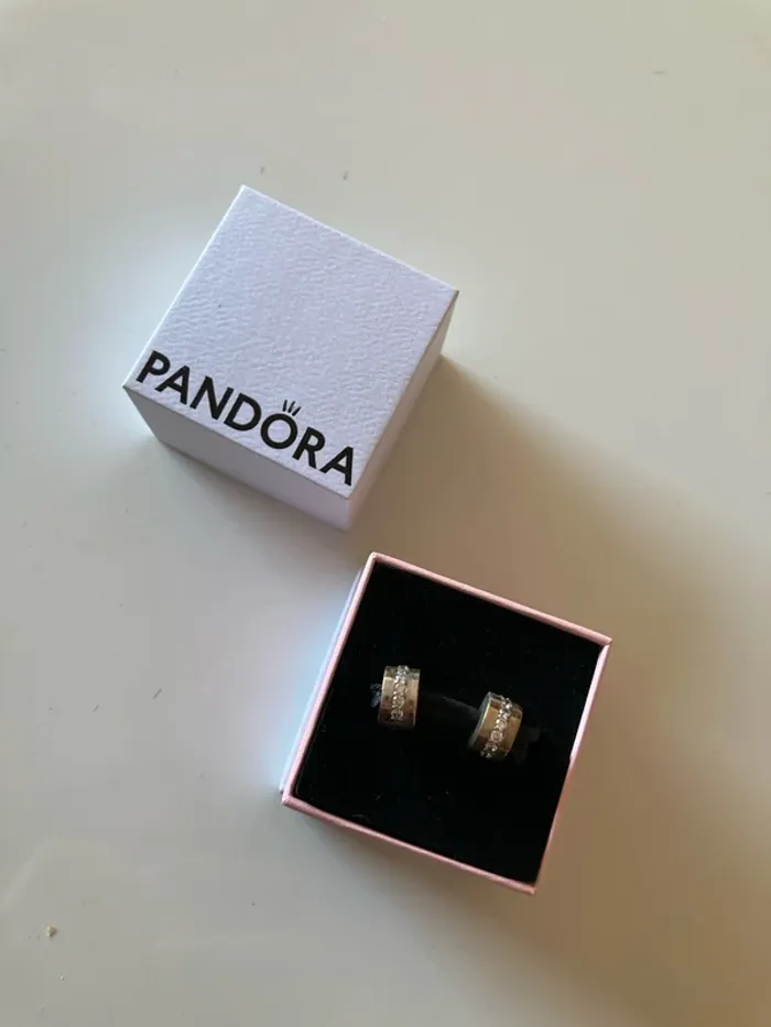 2 Charm clip, rangée scintillante Pandora