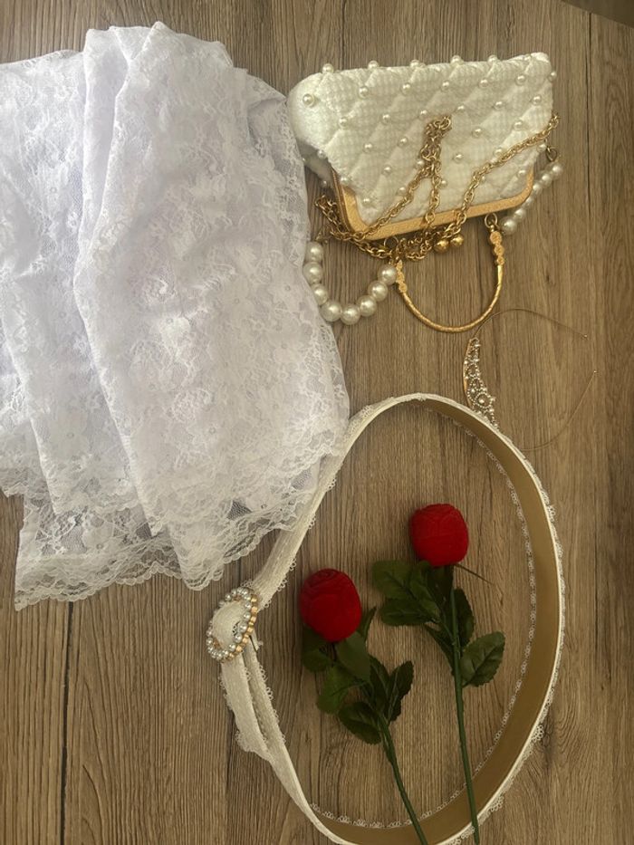 Sac blanc diademe châle ceinture mariage TU