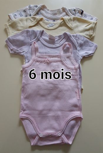 Lot de 4 body 6 mois