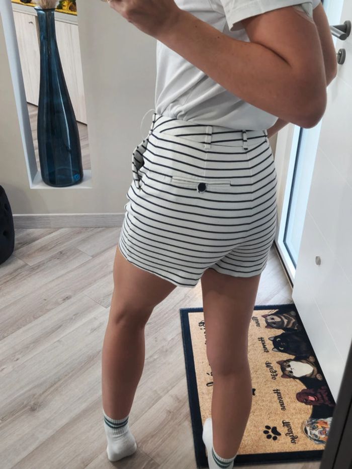 Short rayé Zara - photo numéro 2