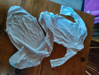 Lot 2 bodies 36 mois