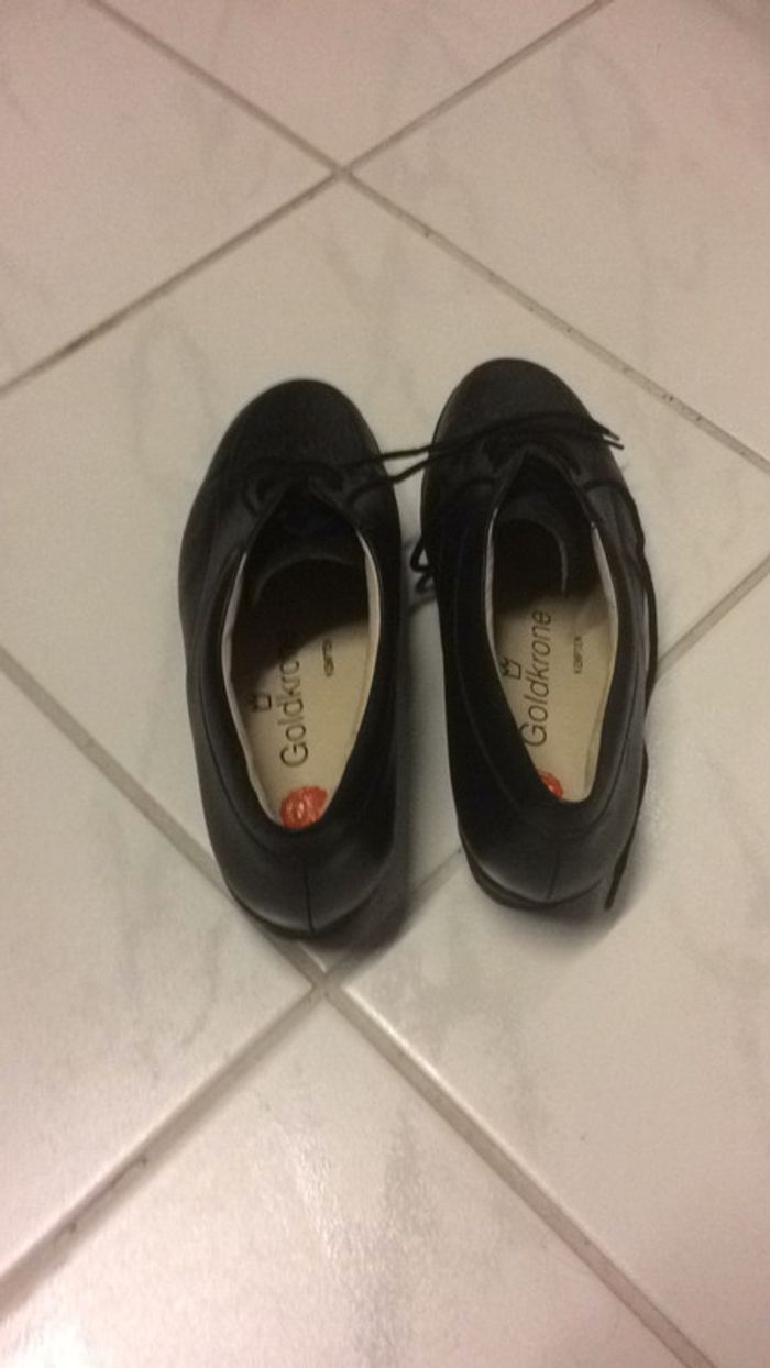 Chaussures neuves pointure 40 - photo numéro 2