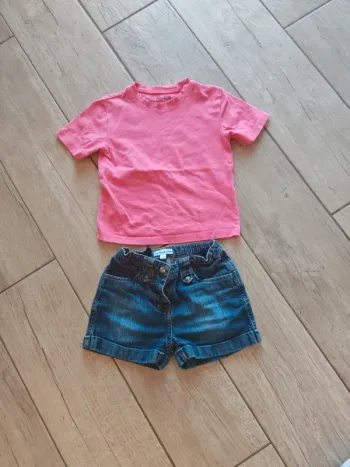 Ensemble d'été short en jeans et t-shirt rose 2 ans