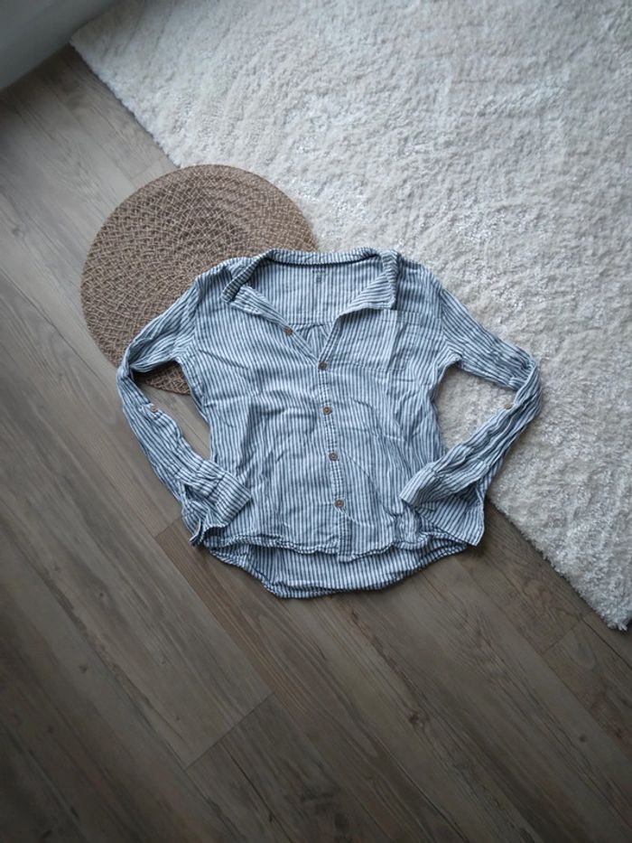 🌸Chemise lin blanche et bleu 12ans a 3€🌸