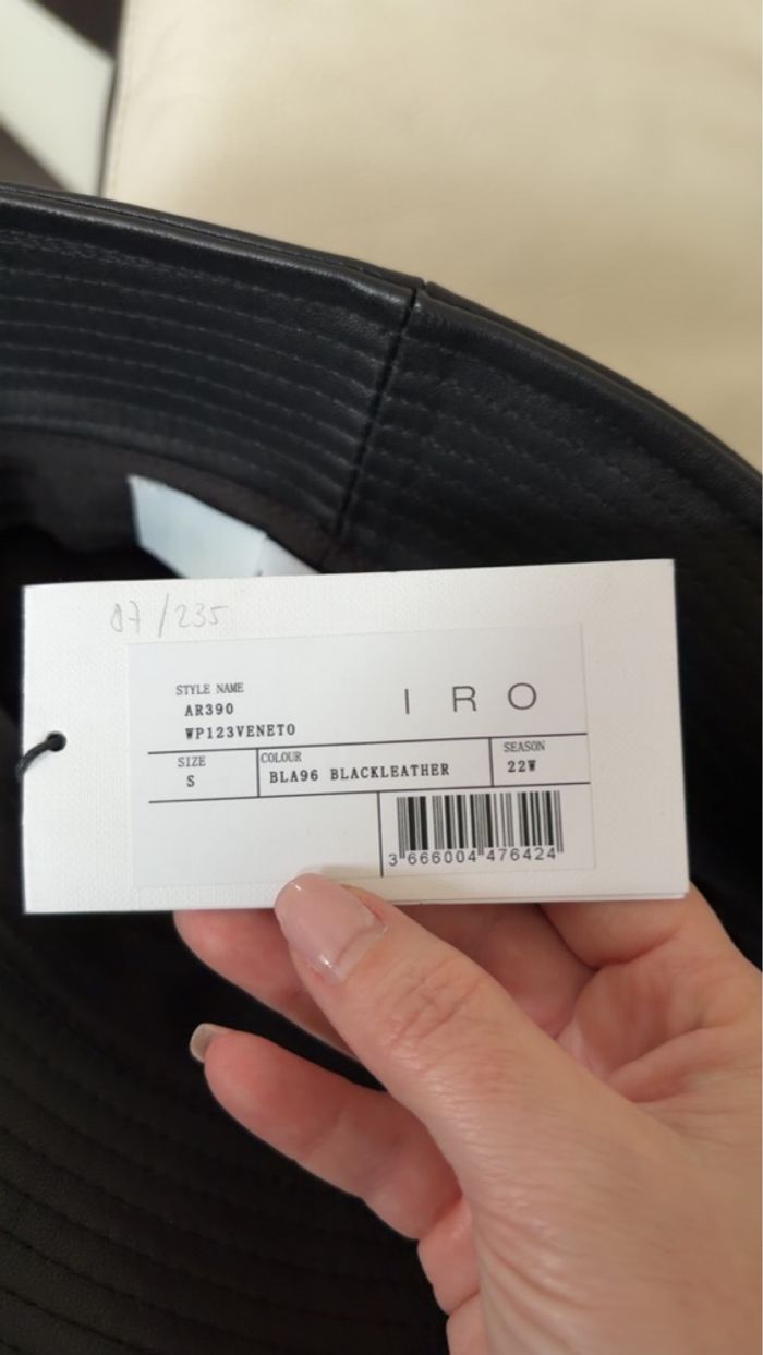 Neuf avec étiquette - IRO PARIS - Bob en cuir "Veneto" - Taille S - Noir - photo numéro 4