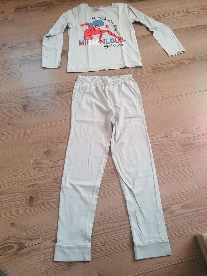 Pyjama miraculous taille 10ans fille - photo numéro 8