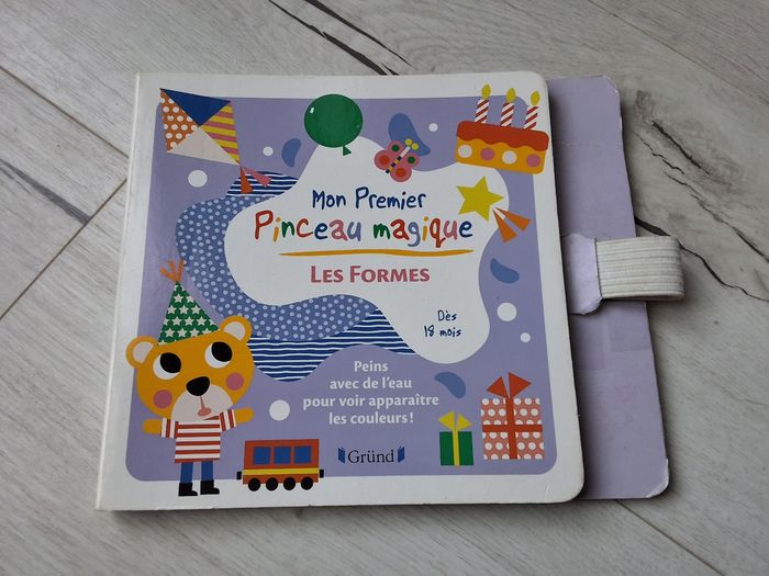 Livre peinture magique à l'eau Mon premier pinceau magique Les formes, Gründ