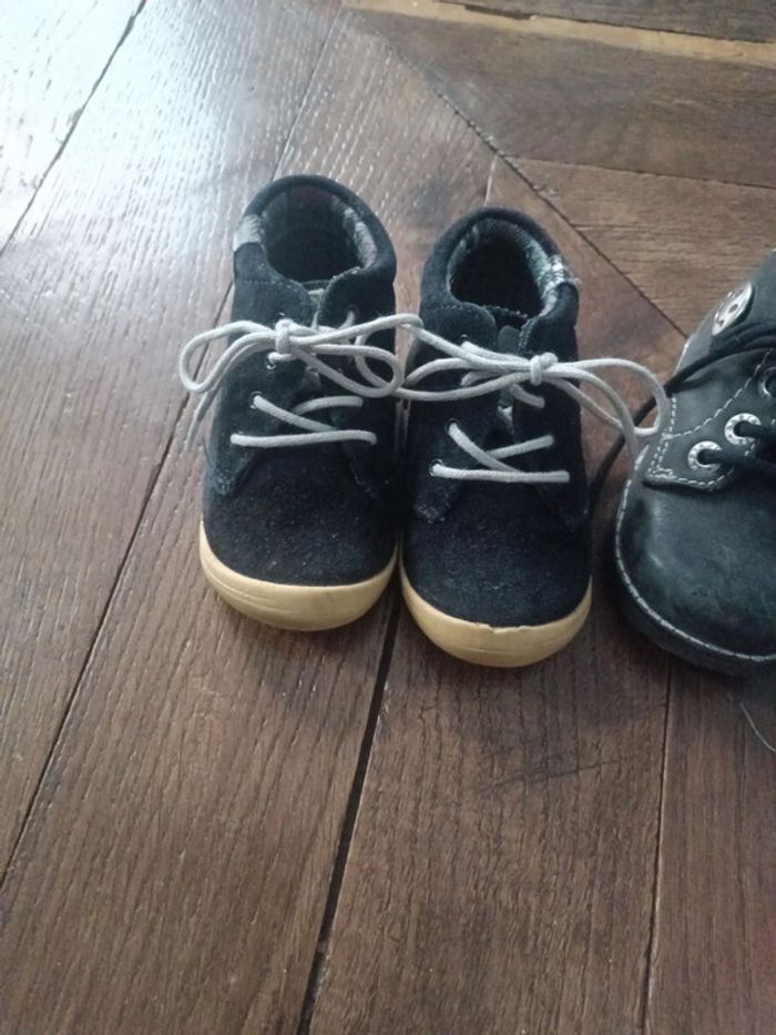 Lot de chaussures taille 20. - photo numéro 6