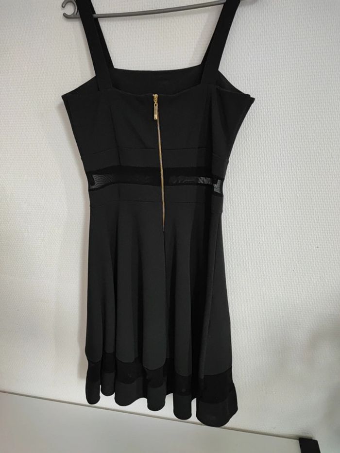 Robe noire - photo numéro 4