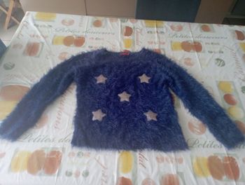 Pull bleu manches longues avec étoiles 12 ans tissaia 3€