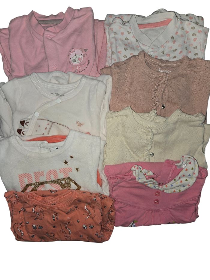 Lot bebe Fille 6 mois pyjama bodie - photo numéro 3