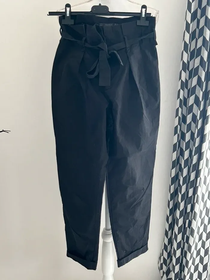 pantalon taille haute ZARA taille 34